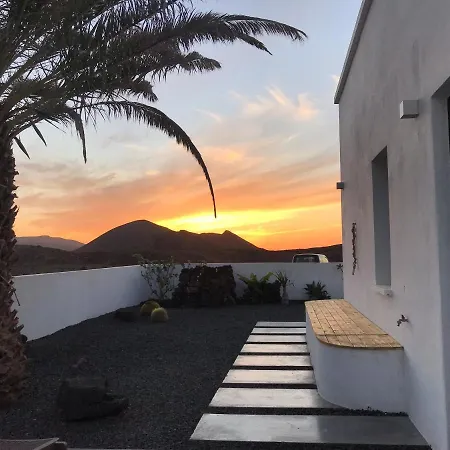 Casa Nusa Daire La Santa